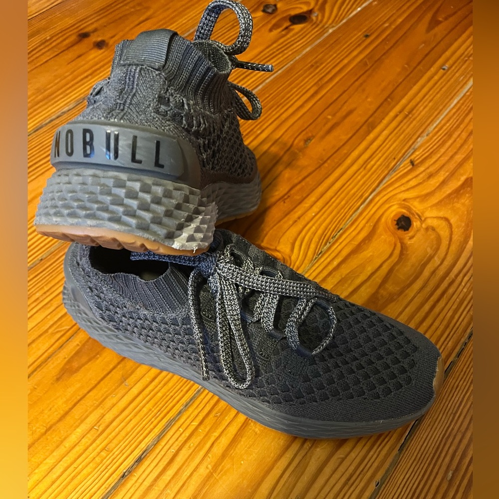 NOBULL SNEAKERS